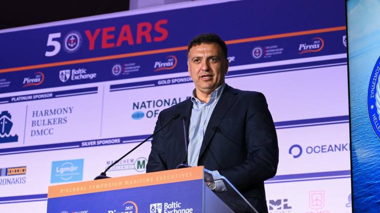 Κικίλιας από Σάμο: «Με κάμερες drone και νέες προσλήψεις ενισχύουμε το Λιμενικό Σώμα»