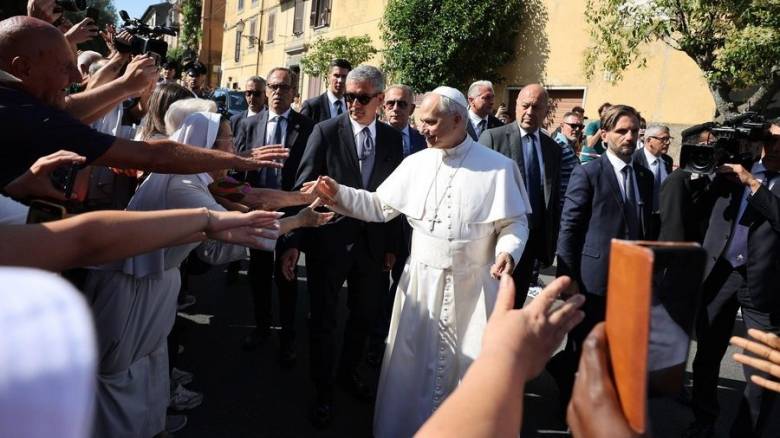 Πάπας Λέων: Στο προάστιο της Ρώμης Καστέλ Γκαντόλφο για τις θερινές του διακοπές