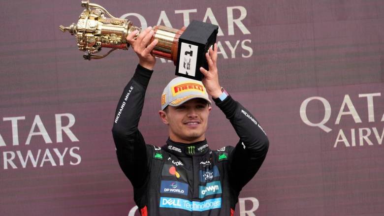 Φόρμουλα 1: McLaren και Λάντο Νόρις θριαμβευτές στο γκραν πρι της Μεγάλης Βρετανίας