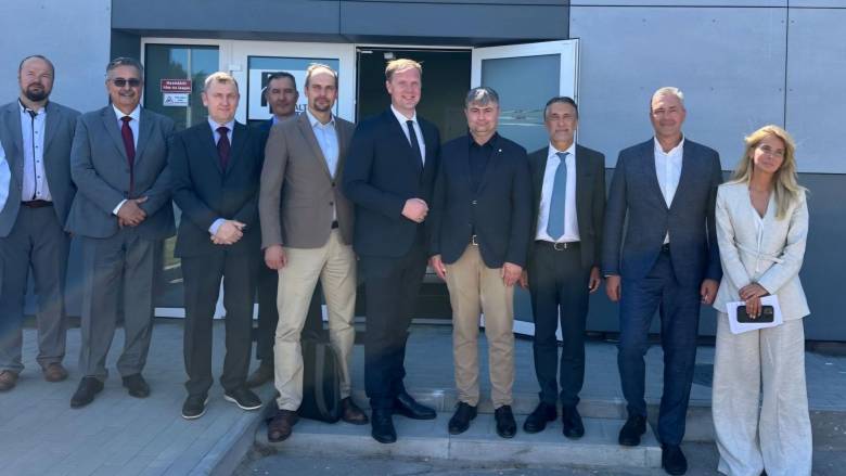 Η THEON επιταχύνει τη στρατηγική της επέκταση στην περιοχή της Βαλτικής   