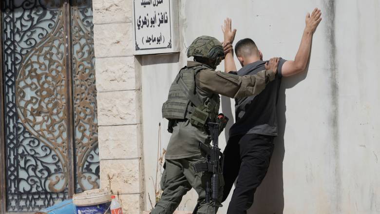 «Η εντολή είναι, όποιος μπει στη Γάζα πρέπει να πεθάνει»: Αποκαλυπτική μαρτυρία Ισραηλινού στρατιώτη