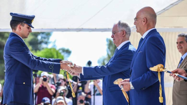 Παρουσία του ΠτΔ Κωνσταντίνου Τασούλα η ορκωμοσία των νέων Ανθυποσμηναγών στη Σχολή Ικάρων