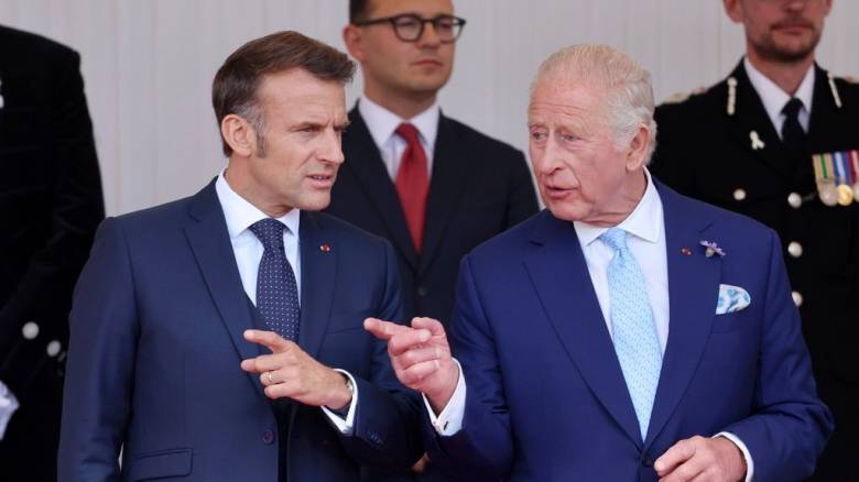 Μακρόν: Ευρώπη και Ηνωμένη Βασίλειο να ανοίξουν νέους δρόμους συνεργασίας απέναντι στις προκλήσεις