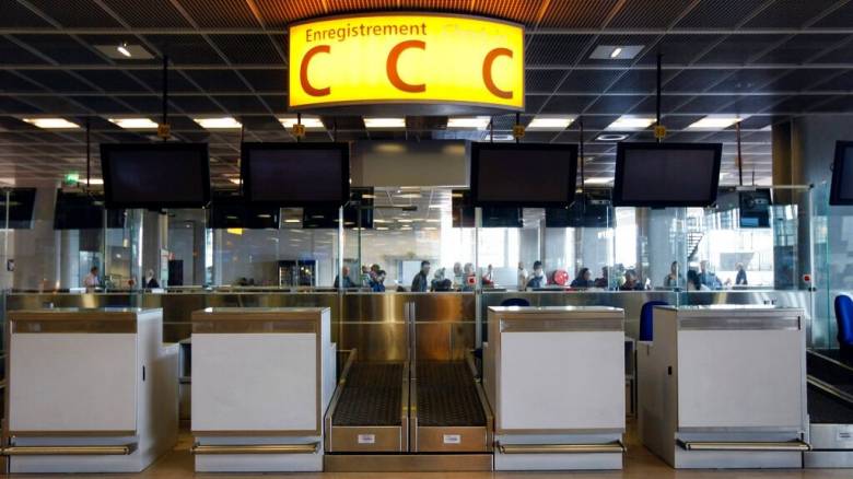 Γαλλία: Κλειστό το αεροδρόμιο της Μασσαλίας λόγω πυρκαγιάς σε κοντινή περιοχή