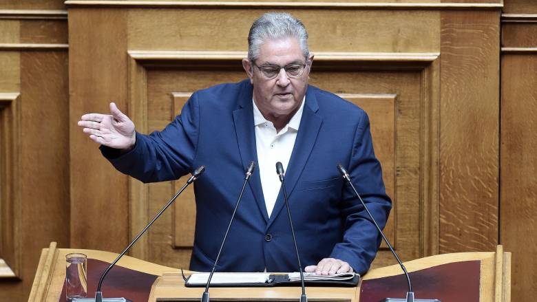 Κουτσούμπας στη Βουλή: Ο «πεφτοσυννεφάκης» Μητσοτάκης ήρθε να μιλήσει για το προσφυγικό