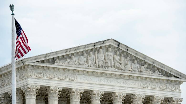 ΗΠΑ: Εξετάζεται τη συνταγματικότητα νόμου που απαγορεύει την οπλοκατοχή σε χρηστες ναρκωτικών