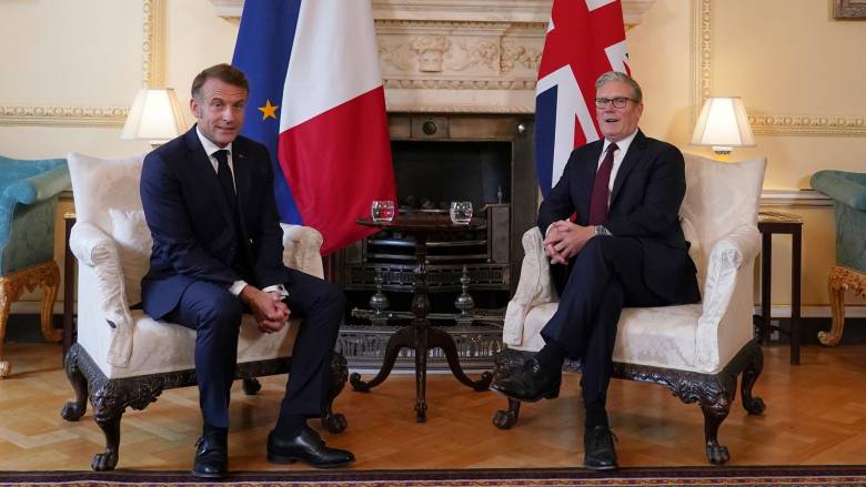 Γαλλία και Βρετανία έτοιμες να «προστατεύσουν» την Ευρώπη από «ακραία πυρηνική απειλή»