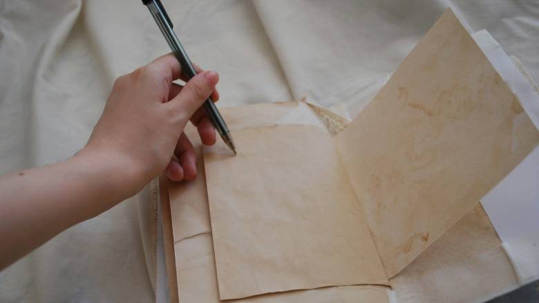 Είναι οι αριστερόχειρες πιο δημιουργικοί από τους δεξιόχειρες; Η επιστήμη απαντά