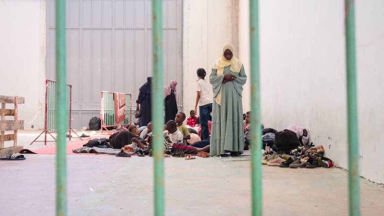 Στήριξη Κομισιόν στα μέτρα για το μεταναστευτικό: «Η Ελλάδα αντιμετωπίζει μια έκτακτη κατάσταση»