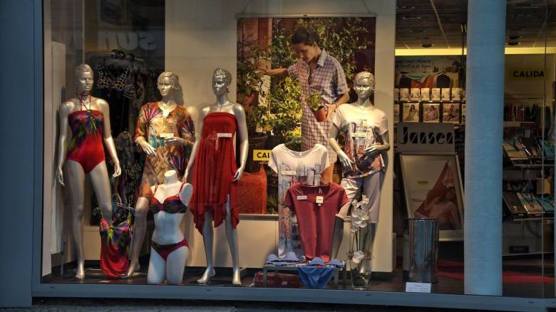 Θερινές εκπτώσεις: «Πρεμιέρα» την Δευτέρα - Ποια Κυριακή θα είναι ανοιχτά τα καταστήματα