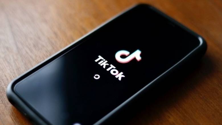 Πακιστάν: Πατέρας σκότωσε την 16χρονη κόρη του επειδή αρνούνταν να κλείσει το Tik Tok