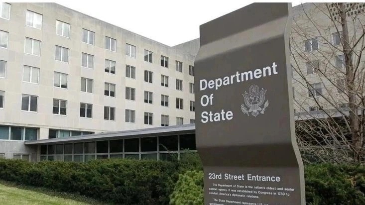 Αμερικανός διπλωμάτης απολύθηκε λόγω σχέσης με γυναίκα που κατηγορείται για δεσμούς με το ΚΚ Κίνας