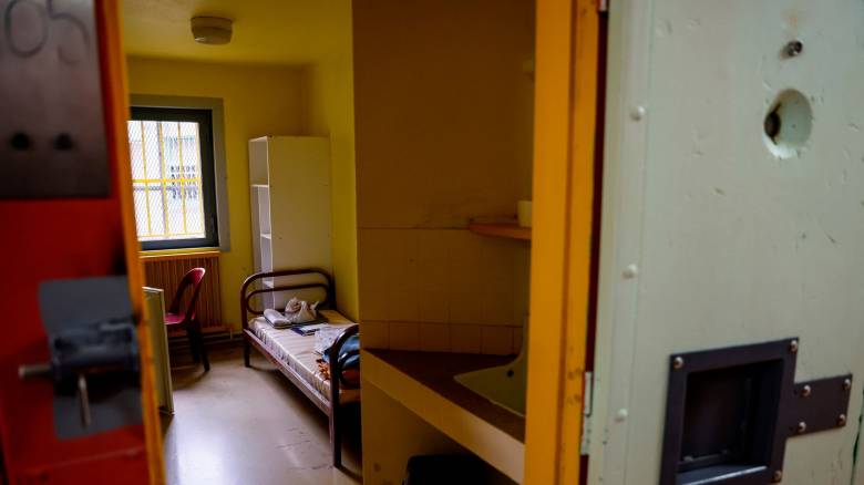 Γαλλία: Έγκλειστος κατάφερε να αποδράσει μέσα στον σάκο συγκρατουμένου του