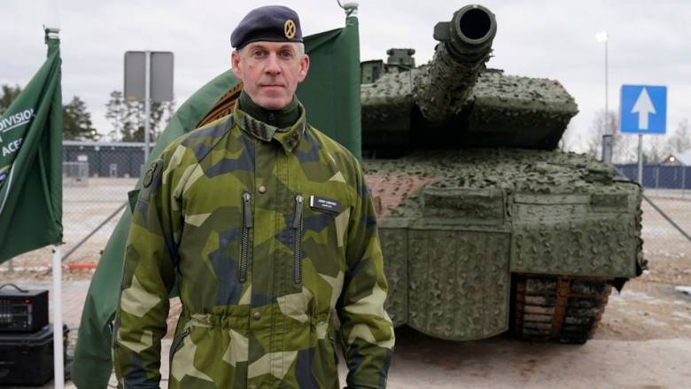 Σουηδία: Πρόταση για την αύξηση της ηλικίας επιστράτευσης των αξιωματικών μέχρι τα 70 έτη