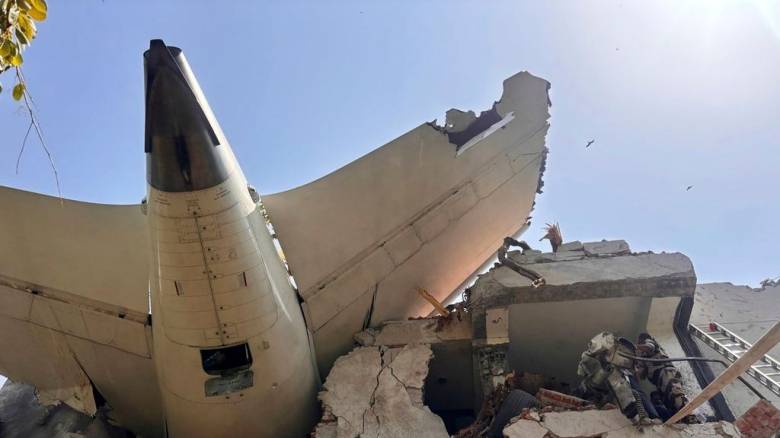 Αεροπορική τραγωδία στην Ινδία: Στο μικροσκόπιο ο ιατρικός φάκελος του πιλότου