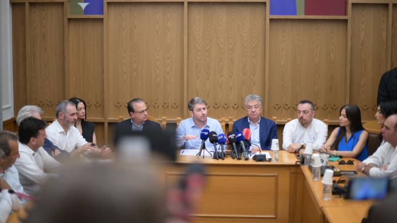 Ανδρουλάκης από Κρήτη: Επιτάχυνση του Ασύλου και των επαναπατρισμών - Όχι στην ακροδεξιά ρητορική