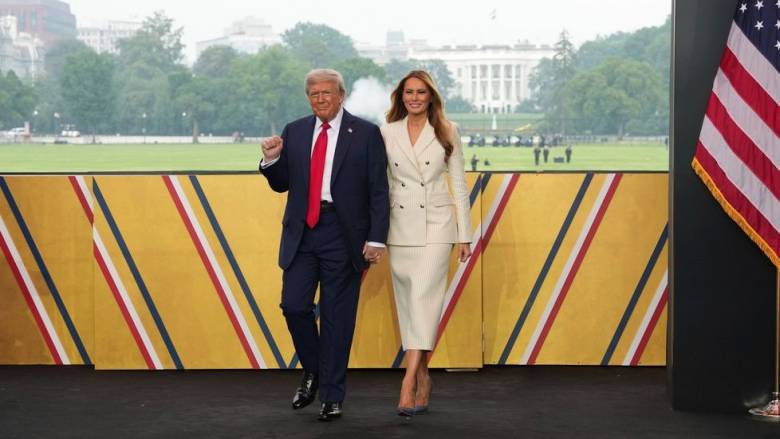 Πώς η Μελάνια επηρέασε τη στάση του Ντόναλντ Τραμπ απέναντι στον Πούτιν - Τι αποκάλυψε ο ίδιος