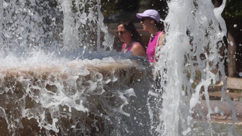 «Επιθετικός καύσωνας» με 44αρια προ των πυλών - Οι «καυτές» ημερομηνίες