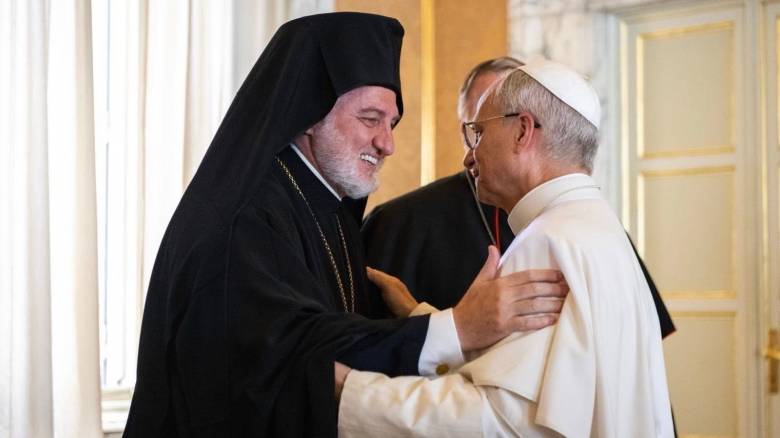 Συνάντηση του αρχιεπισκόπου Αμερικής Ελπιδοφόρου με τον πάπα Λέοντα ΙΔ’