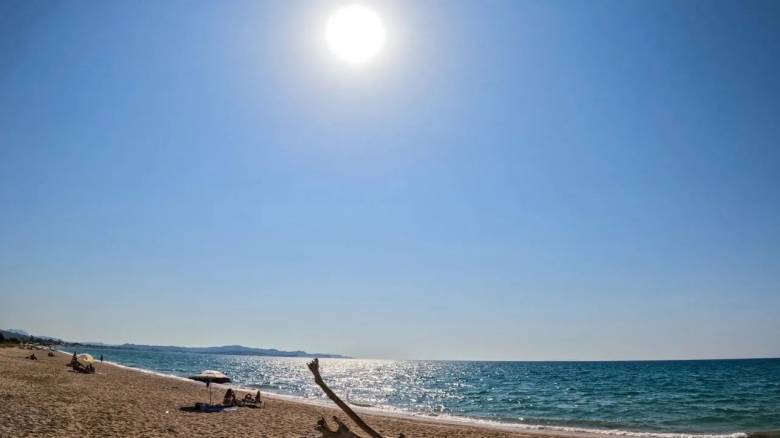 Καιρός: Αίθριος με μιικρή πτώση της θερμοκρασίας στα βόρεια - Τοπικές νεφώσεις στα ηπειρωτικά