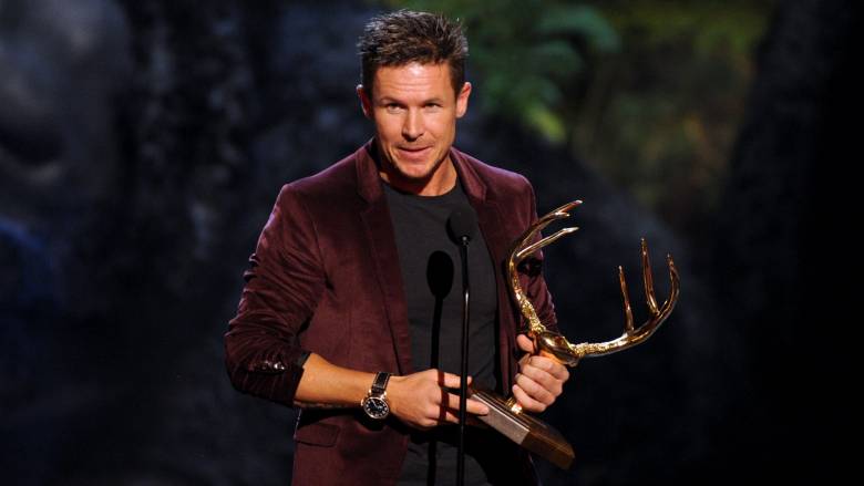 Πέθανε ο πρώτος άνθρωπος που έκανε ελεύθερη πτώση από την στρατόσφαιρα