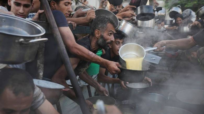 Γάζα: Δέκα Παλαιστίνιοι νεκροί από ισραηλινά πυρά κατά τη διανομή ανθρωπιστικής βοήθειας