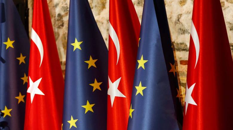 Χαλαρώνει η χορήγηση βίζας Σένγκεν σε Τούρκους