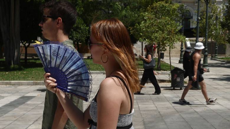 Υπουργείο Εργασίας: Έκτακτα μέτρα για τους εργαζόμενους στον ιδιωτικό τομέα ενόψει καύσωνα