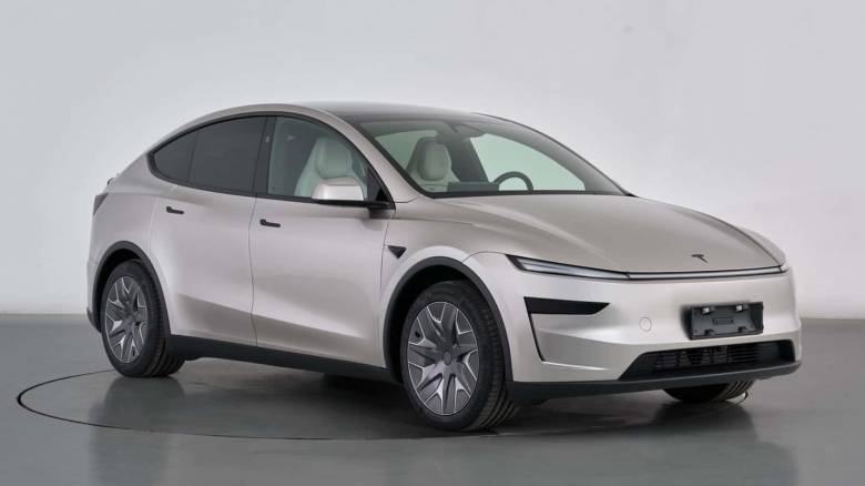 Το Tesla Model Y απέκτησε έκδοση Long με θέσεις για έξι