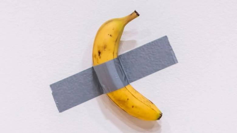 Κάποιος έφαγε ξανά την... αξίας 6 εκατομμυρίων δολαρίων μπανάνα του καλλιτέχνη Μαουρίτσιο Κατελάν