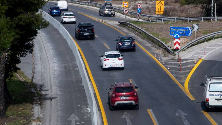 Καραμπόλα έξι οχημάτων στην Περιφερειακή Θεσσαλονίκης