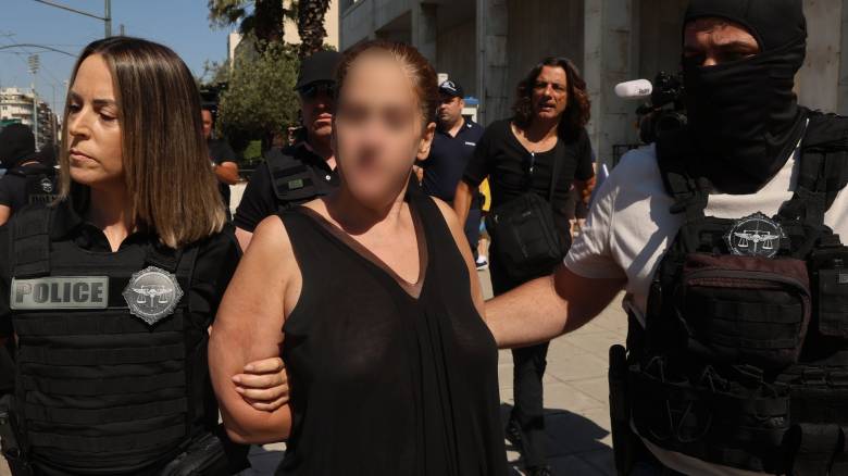 Αγία Παρασκευή: Προφυλακιστέοι όλοι οι κατηγορούμενοι για τη δολοφονία του Πολωνού καθηγητή