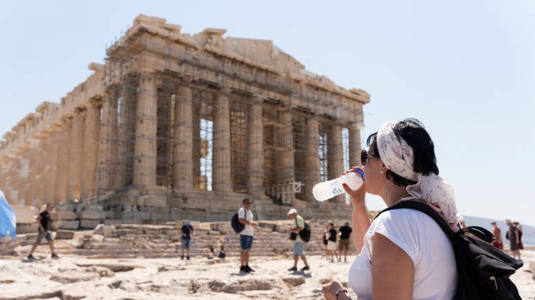 «Μετά από τρεις ημέρες ακραίας ζέστης όλοι είμαστε ευάλωτοι»: Μετεωρολόγος εξηγεί στο CNN Greece