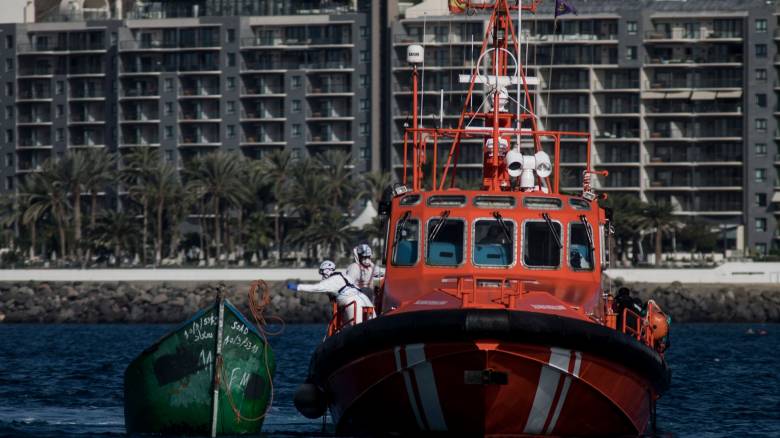 Μαροκινός προσπάθησε να φτάσει στην Ισπανία με σωσίβιο και βατραχοπέδιλα