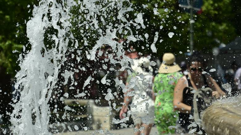 Καύσωνας: Θερμοκρασία 153 βαθμών Κελσίου κατέγραψε θερμική κάμερα σε οροφή αυτοκινήτου