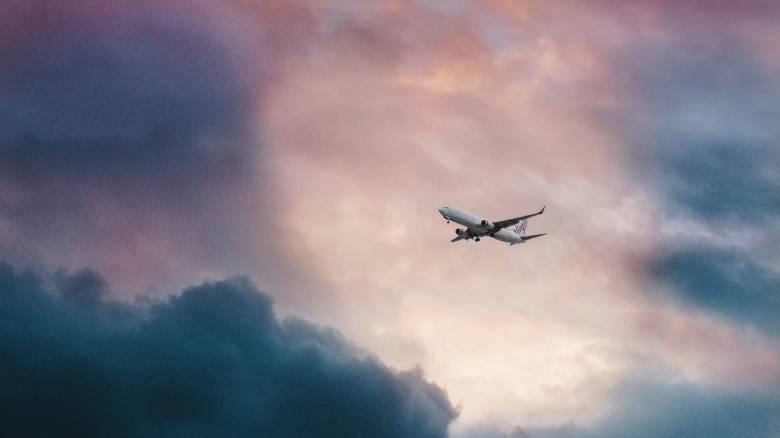 Μονοκινητήριο αεροσκάφος στο Τέξας έπεσε πάνω σε φορτηγά