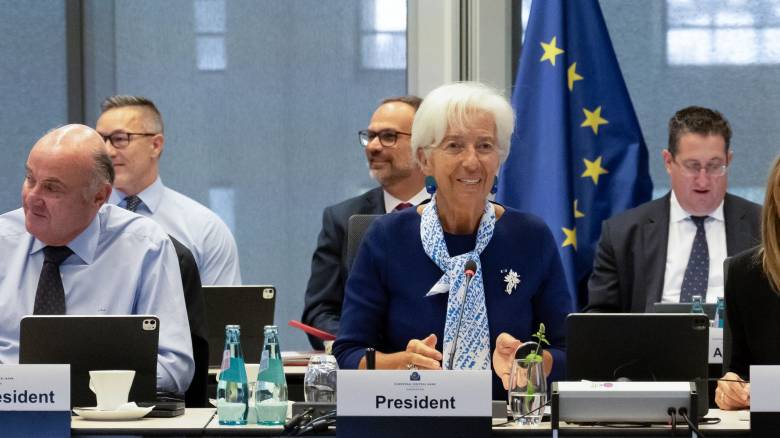 Αμετάβλητα τα επιτόκια της ΕΚΤ - Το πρώτο «φρένο» μετά από οκτώ μειώσεις