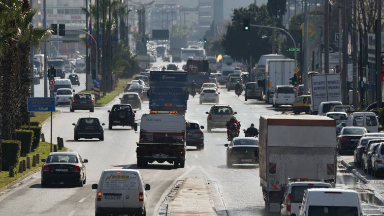 Αποκαταστάθηκε μερικώς η κυκλοφορία στην Αθηνών-Κορίνθου