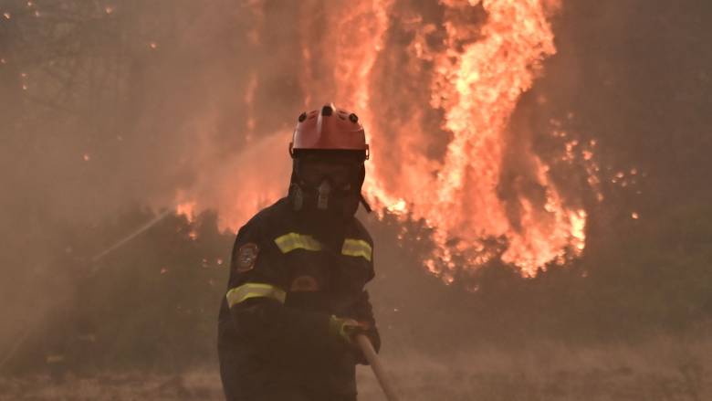 Νέο μήνυμα για εκκένωση πέντε περιοχών στα Κύθηρα