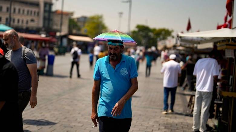 Εφιαλτικός καύσωνας «λιώνει» τα Βαλκάνια - Στους.... 50 βαθμούς Κελσίου το θερμόμετρο στην Τουρκία