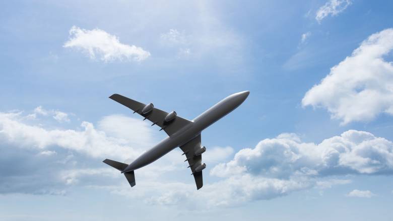 Ισλανδία: Πιλότος πέταξε Boeing «ξυστά» πάνω από χωριό - Ήθελε να γιορτάσει την συνταξιοδότησή του