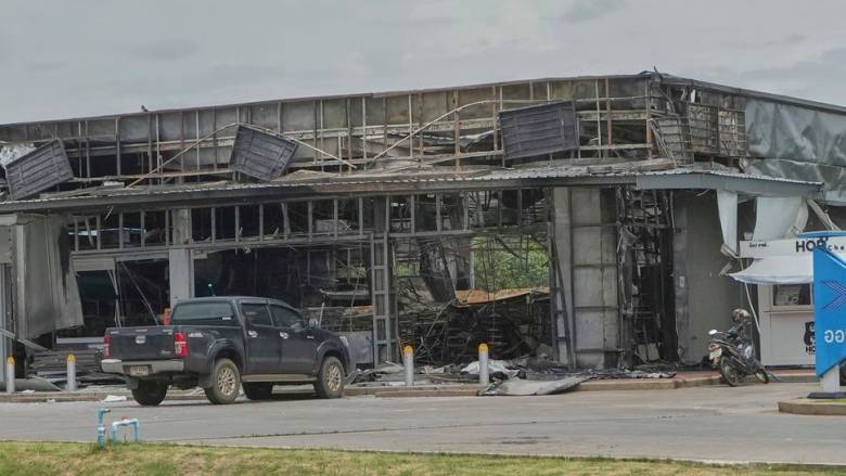 Ανεβαίνει ο αριθμός των νεκρών στους 33 από τις συγκρούσεις σε Ταϊλάνδη και Καμπότζη