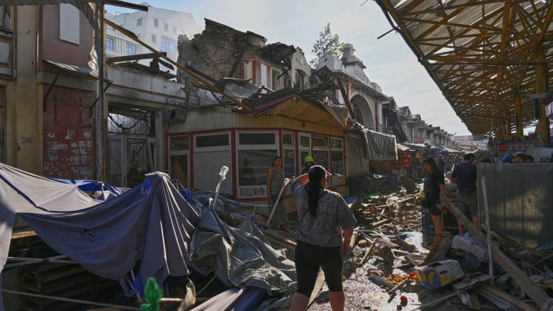 Ένας νεκρός σε ουκρανική επιδρομή με drones - Μεγάλη πυρκαγιά σε σιδηροδρομικό σταθμό