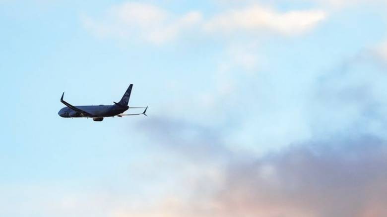 Αναγκαστική προσγείωση Boeing στο Χίθροου λόγω καπνών στην καμπίνα