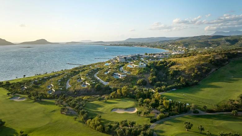 Διεθνής αίγλη και τοπικό στοιχείο σε απόλυτη ταύτιση στο κορυφαίο destination resort της χώρας