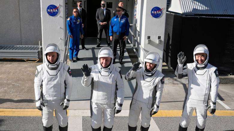 ΗΠΑ: Σπάνια συνάντηση των επικεφαλής των διαστημικών υπηρεσιών ΗΠΑ και Ρωσίας