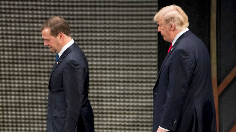 Τραμπ σε Μεντβέντεφ: «Να προσέχεις τα λόγια σου» - «Έχουμε πυρηνικά» απάντησε ο Ρώσος