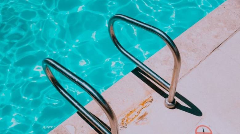 Τραγωδία στη Σαντορίνη: Πνίγηκε πεντάχρονο παιδί σε πισίνα ξενοδοχείου