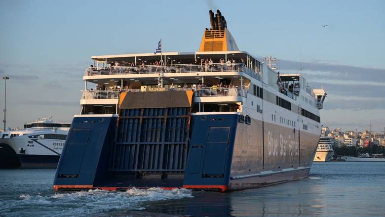 Διακοπές Αυγούστου: Έφυγε το πρώτο κύμα εκδρομέων - Γέμισαν οι παραλίες στην Αττική