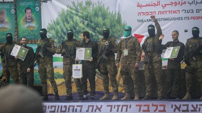 Μια παρτίδα σκάκι ή η ειρήνη στα ζάρια;